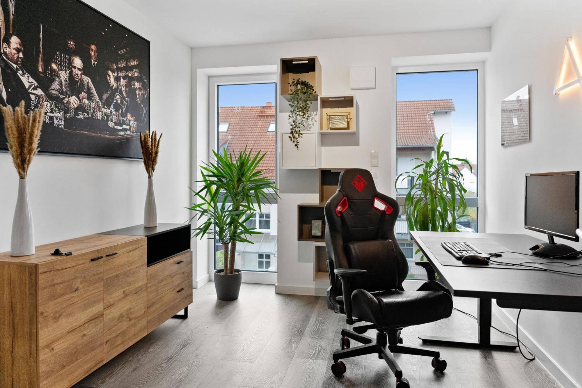 Modern Style Business Suite - Office - Kitchen - Balcony Херцогенаурах Экстерьер фото